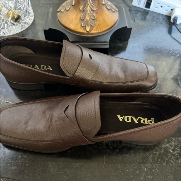 🍁SOLD🍁Prada Saffiano Penny Loafers - Picture 4 of 17
